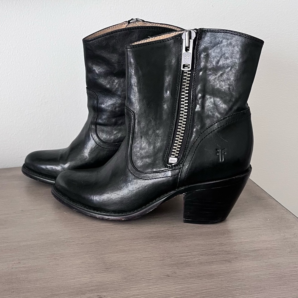 Frye Boots - size 7.5